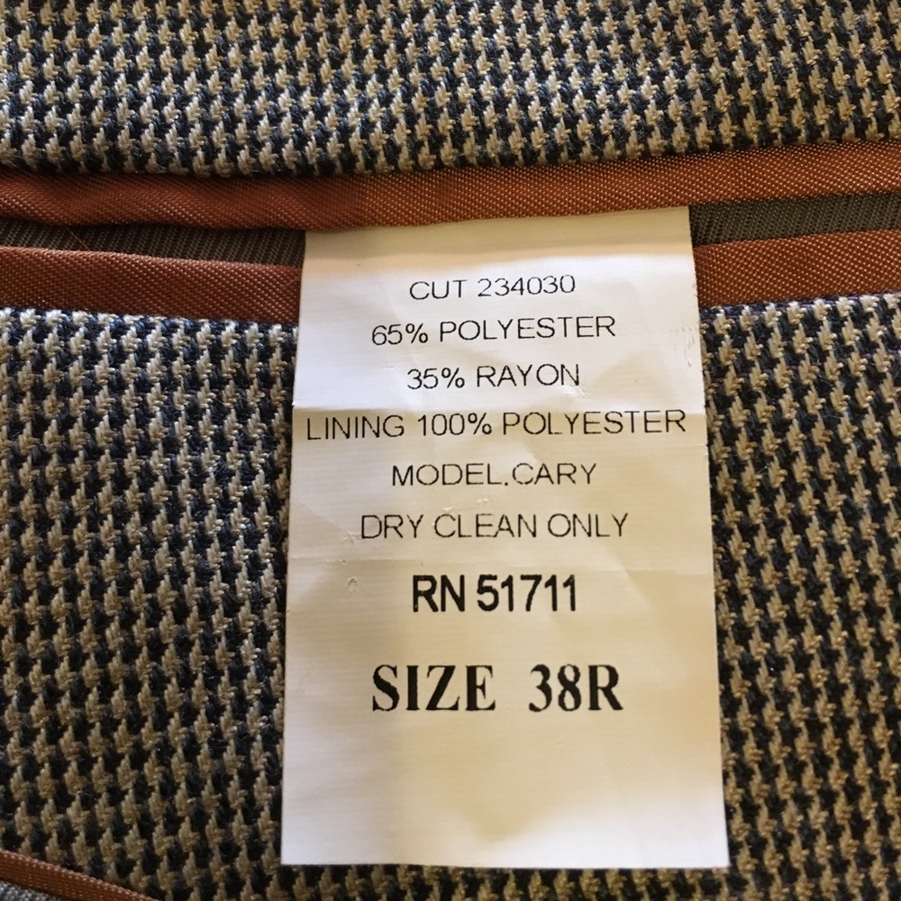 Andrew Fezza 38R, EUC sport coat, muted neutrals - Picture 4 of 13
